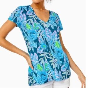 Lilly Pulitzer Etta v-neck tshirt in macaw blue tall me about it medium NWT